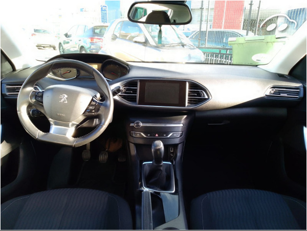 Peugeot 308 1.6 HDI Qllure 10