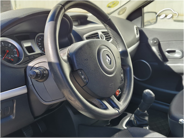 Renault Clio 1.5 GRAND TOUR 7