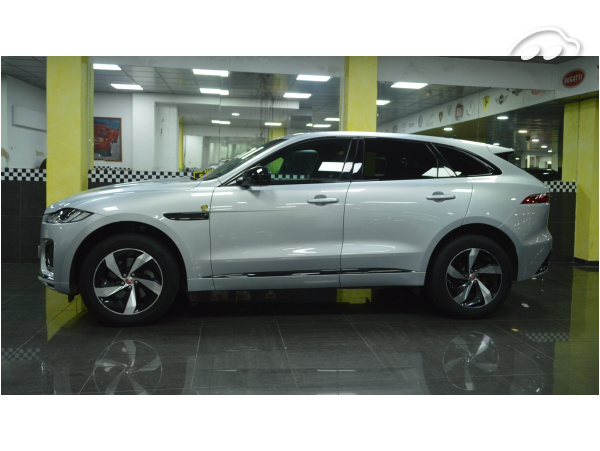 Jaguar F-Pace 2.0D I4 HEV - R-DYNAMIC-S 204 CV 5