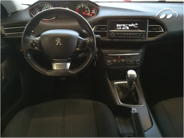 Peugeot 308 ACCES 5