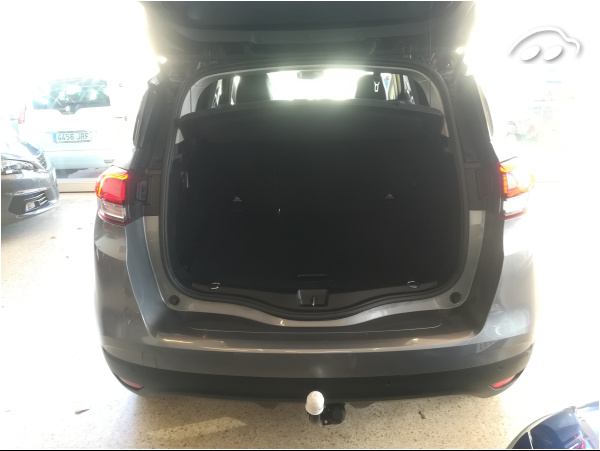 Renault Scénic 1.6 10