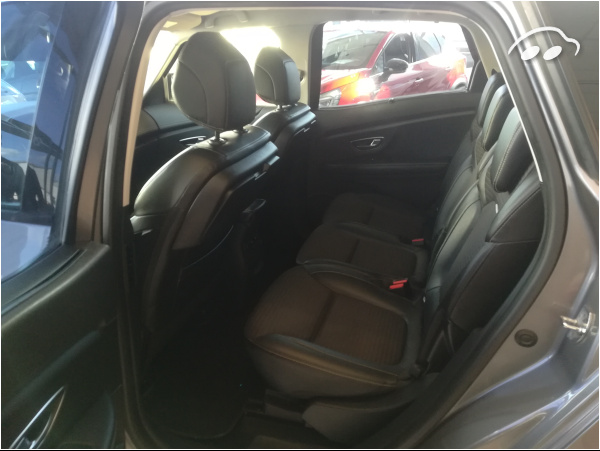 Renault Scénic 1.6 9