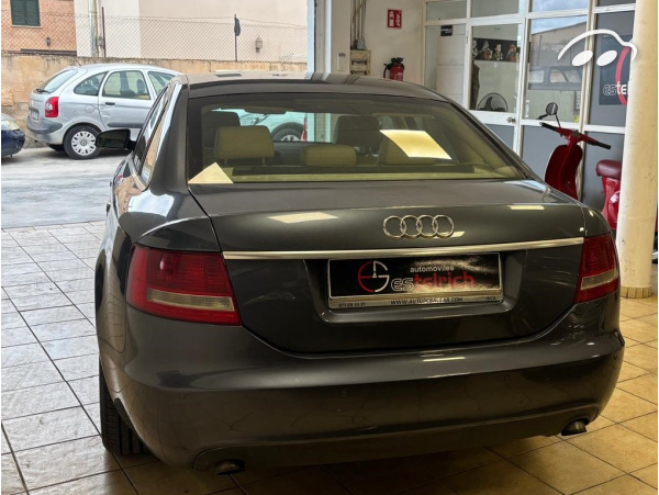 Audi A6  8