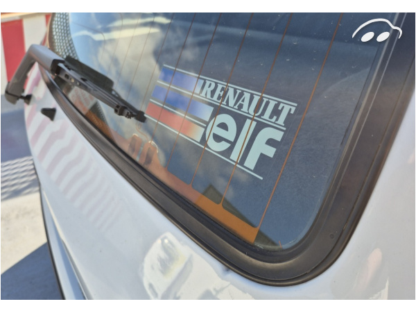 Renault Clio 16V 1.8 8