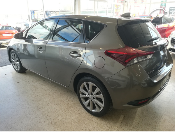 Toyota Auris 1.8 140H Hybrid ADVANCE 3