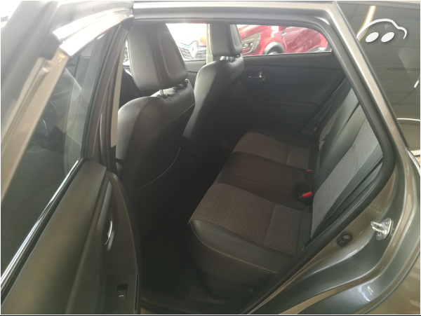 Toyota Auris 1.8 140H Hybrid ADVANCE 7