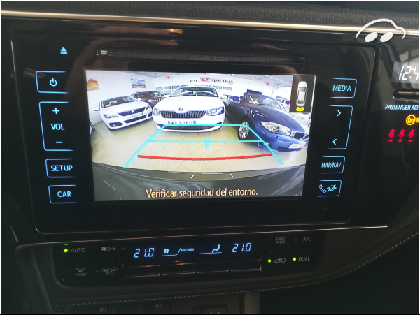 Toyota Auris 1.8 140H Hybrid ADVANCE 6