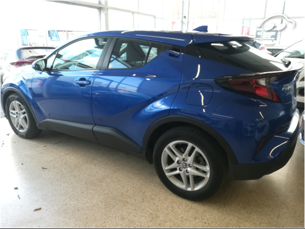 Toyota C-HR 1.8 ACTIVE 2