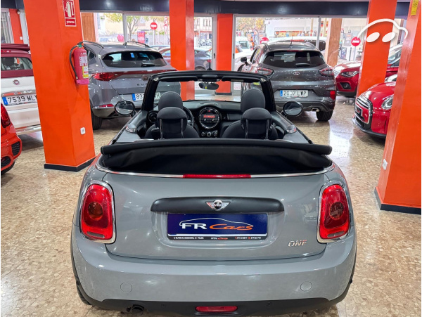 Mini One Cabrio 1.5 7