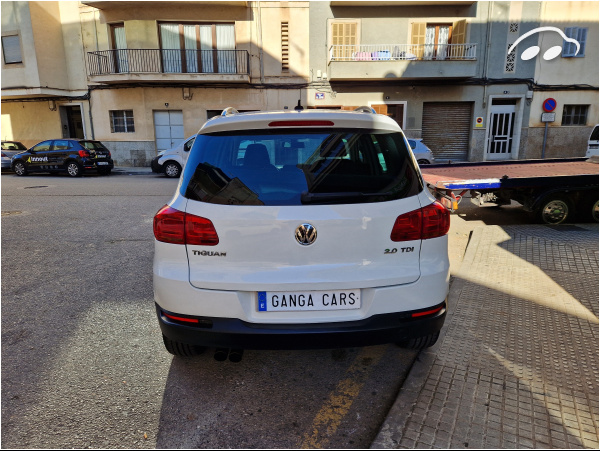 Volkswagen Tiguan Sport Sport 5