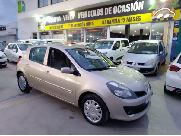 Renault Clio 1.5 DCI 1