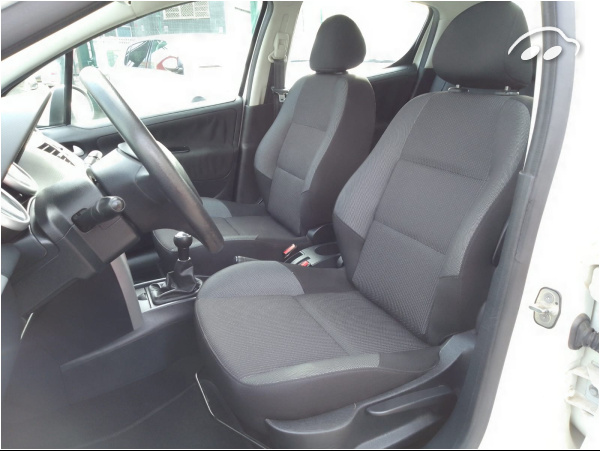 Peugeot 207 1.4 HDI  8