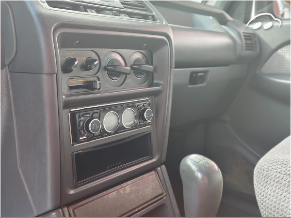 Mitsubishi Montero 2.5 TDI 8