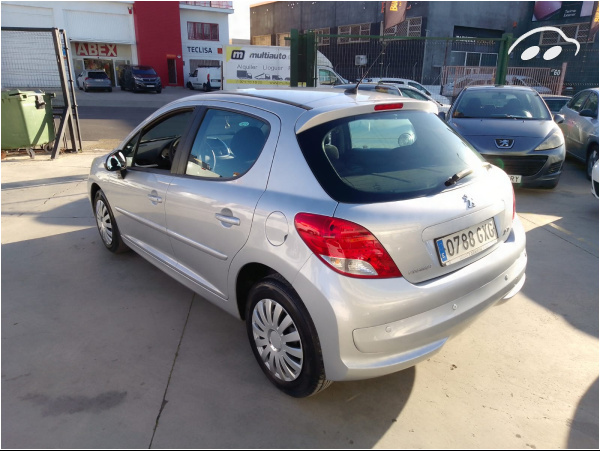 Peugeot 207 1.4  3