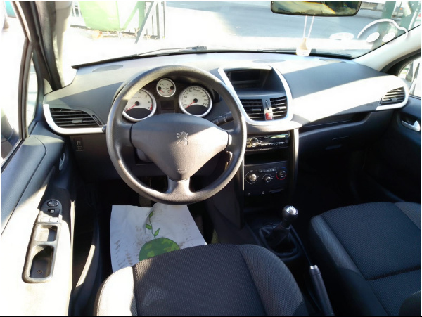 Peugeot 207 1.4  7