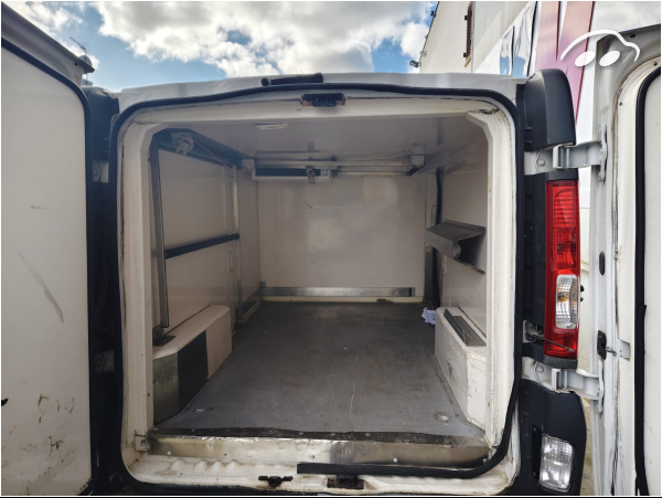 Opel Vivaro 2.0 8