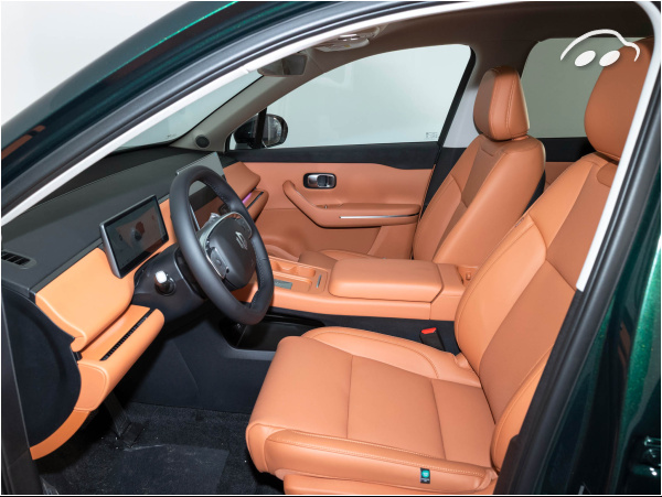 Leapmotor C10 HYBRID ENCHUFABLE AUTORECARGABLE AUTOMATICO DESIGN REEV 10