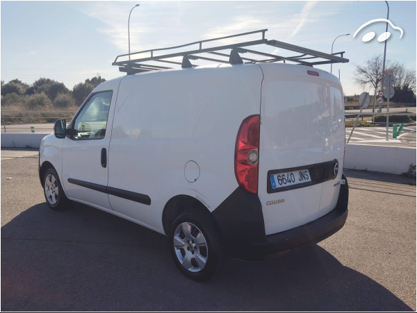 Opel Combo 1.3 Cdti  6