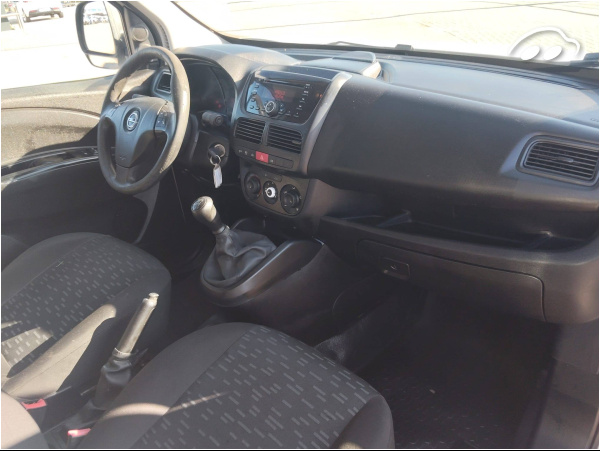 Opel Combo 1.3 Cdti  11