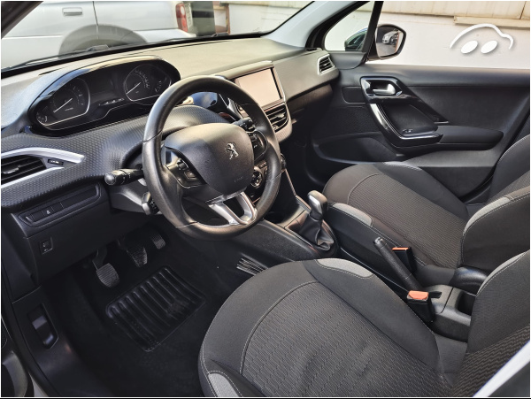 Peugeot 208 1.2 VTI 10