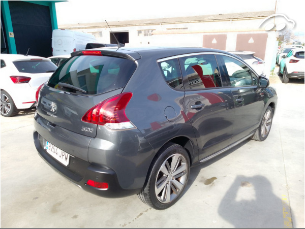 Peugeot 3008 1.6 HDI  6
