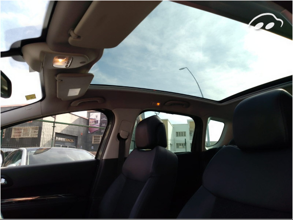 Peugeot 3008 1.6 HDI  8