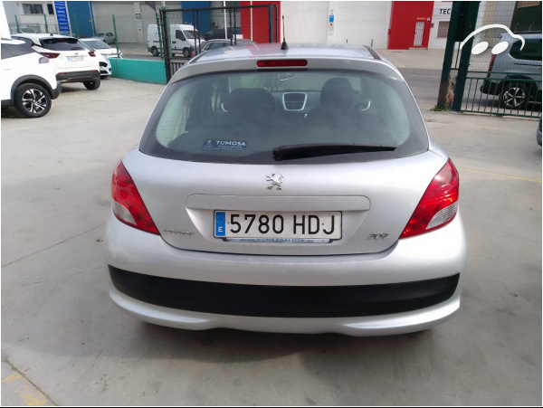 Peugeot 207 1.4 6