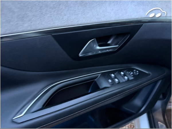 Peugeot 3008 GT BLUEHDI 180 9