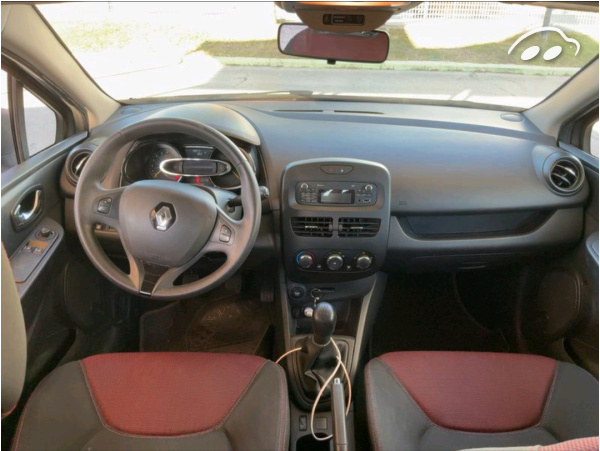 Renault Clio 1.2 Authentique 2