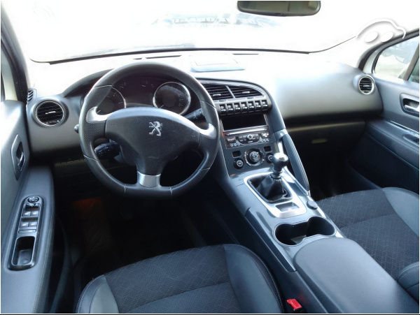 Peugeot 3008 SUV 1.6 HDI Allure 7