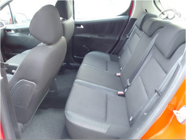 Peugeot 207 1.4 HDI  9