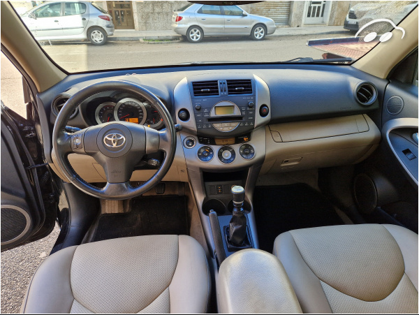 Toyota Rav4 Ejecutive 10