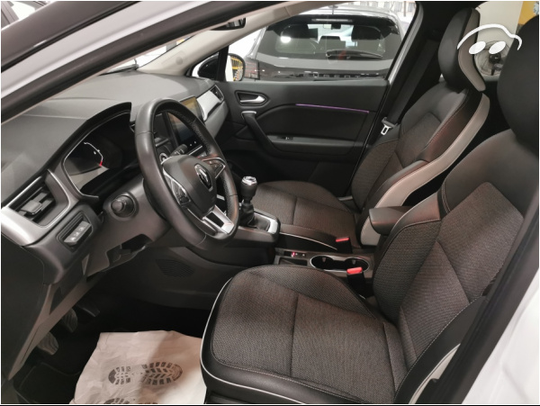 Renault Captur FAST TRACK 1.3 TCE 140CV 3