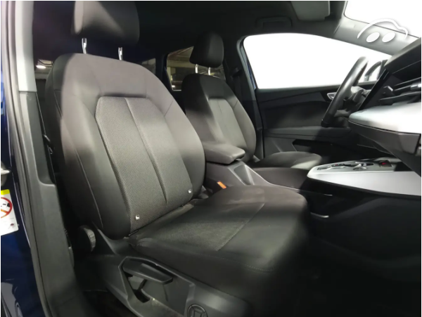 Audi Q4 40 e-tron Advanced 5