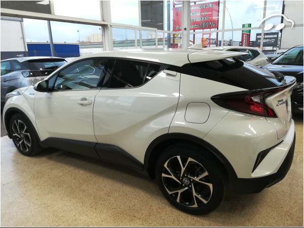Toyota C-HR ACTIVE 3