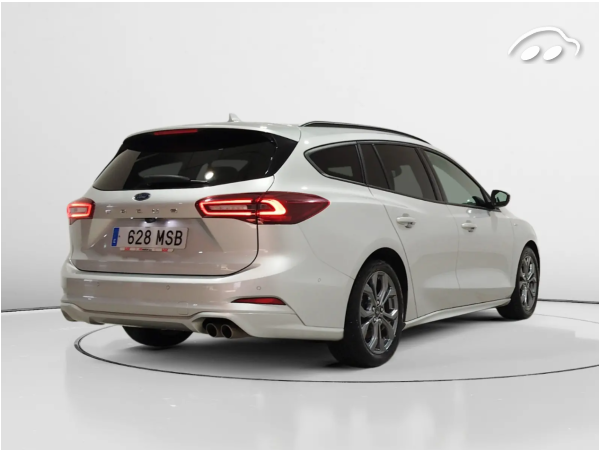 Ford Focus 1.0 EcoBoost MHEV ST-Line S&S 2