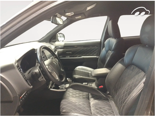 Mitsubishi Outlander 2.4 PHEV Kaiteki 4WD 6