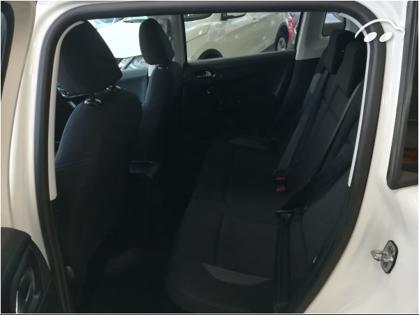 Peugeot 2008 SIGNATURE 6