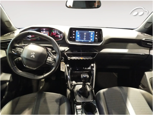 Peugeot 2008 1.2 PureTech Allure 5