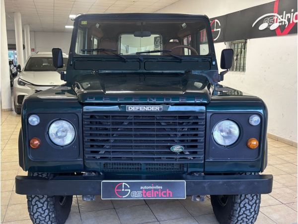 Land Rover Defender  1