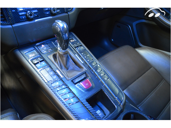 Porsche Macan turbo 9