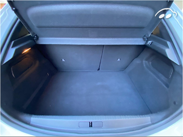 Peugeot 208 ACTIVE 1.2 5P 7