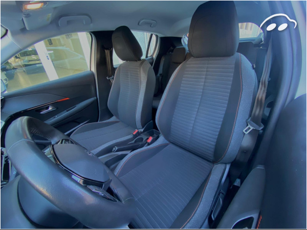 Peugeot 208 ACTIVE 1.2 5P 9