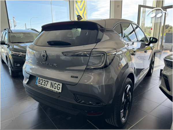 Renault Captur TECNO E-TECH 7