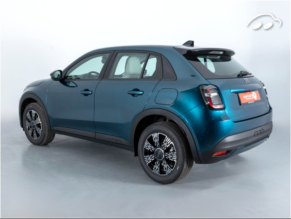 Fiat 600 MHEV 1.2 110CV ICON 6