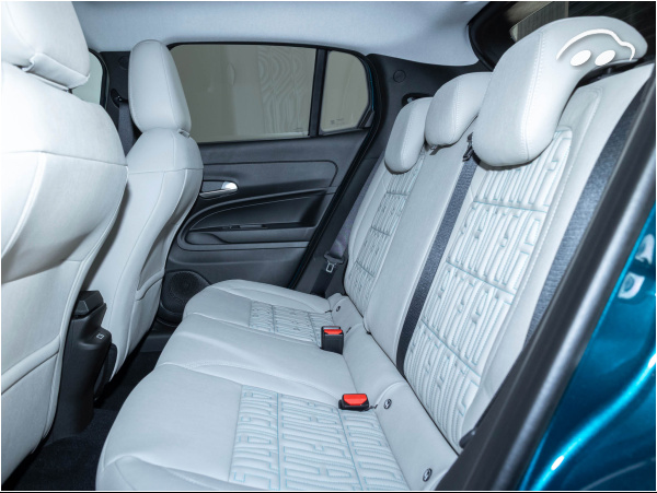 Fiat 600 MHEV LA PRIMA 1.2 145CV 11