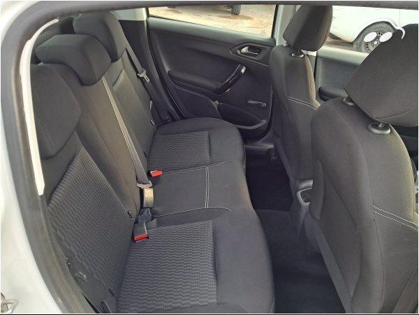 Peugeot 208 ACTIVER 1.2 82CV 5P 11