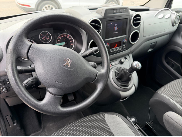 Peugeot Partner  8