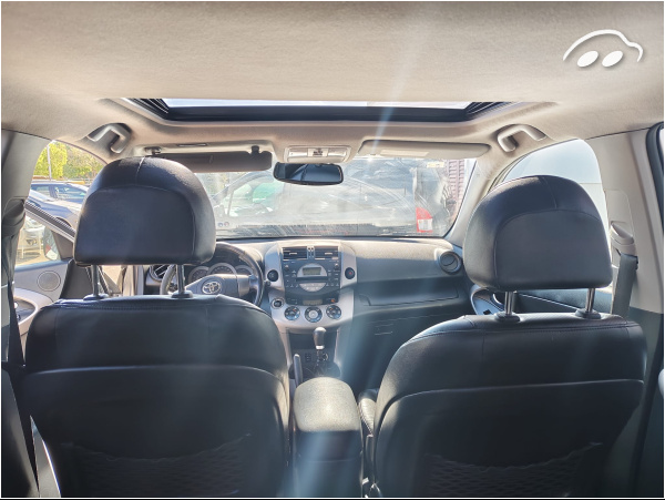 Toyota Rav4 2.2 8