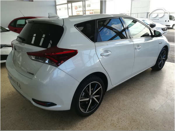 Toyota Auris ACTIVE 5